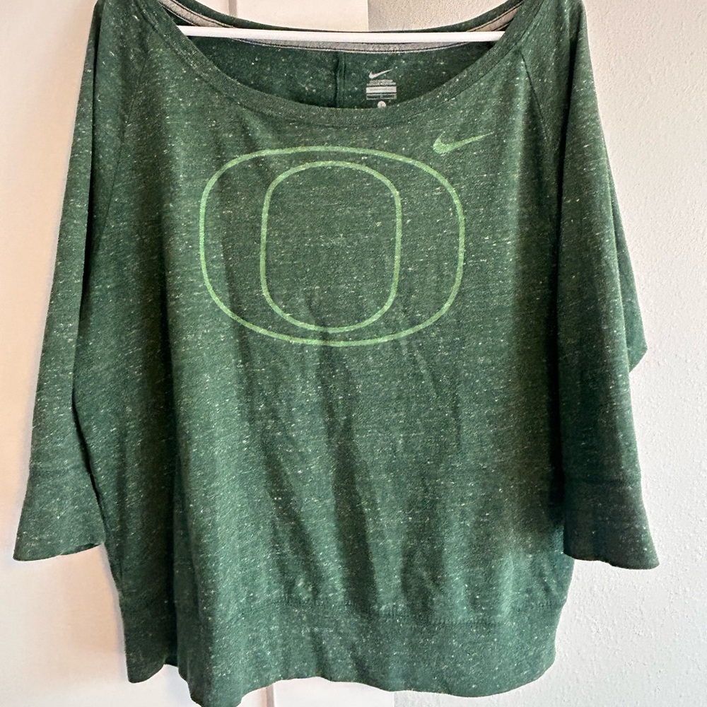 3/4 sleeve UO Nike sweatshirt